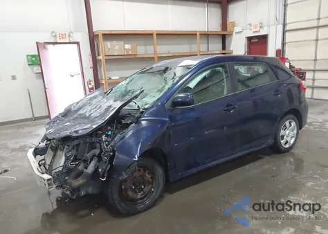 2009 Toyota Matrix S z USA, uszkodzony, nr VIN 2T1LE40E99C011518